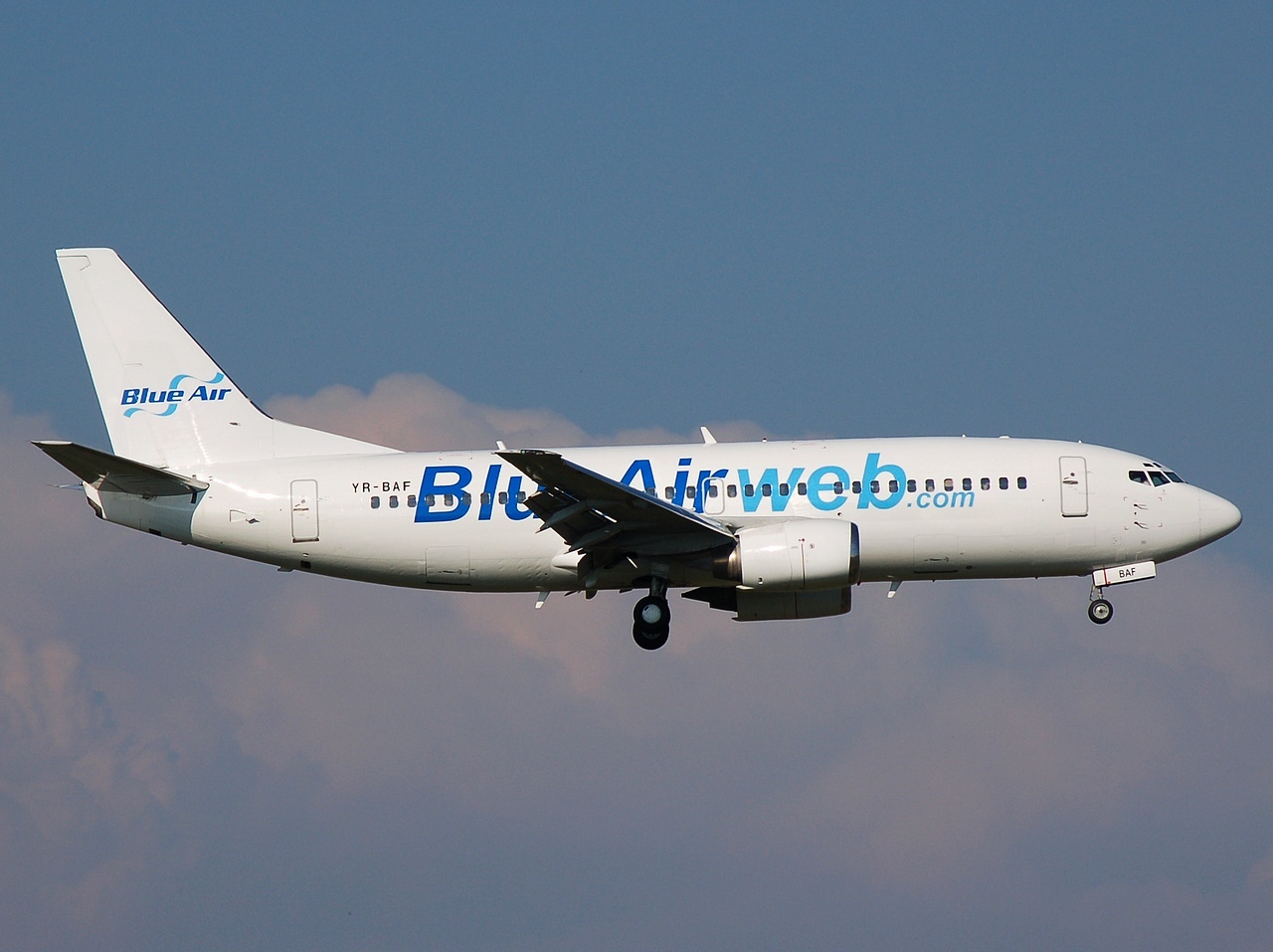 YR-BAF - 737-322 - Blue Air - FCO - 10-06-2008