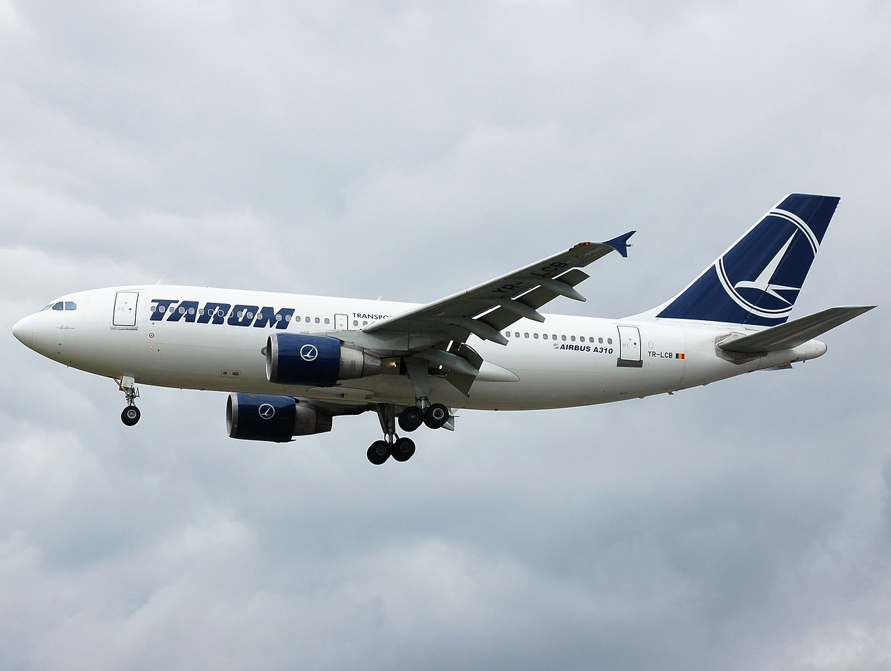 YR-LCB - A310-325 - Tarom - LHR - 12-07-2008