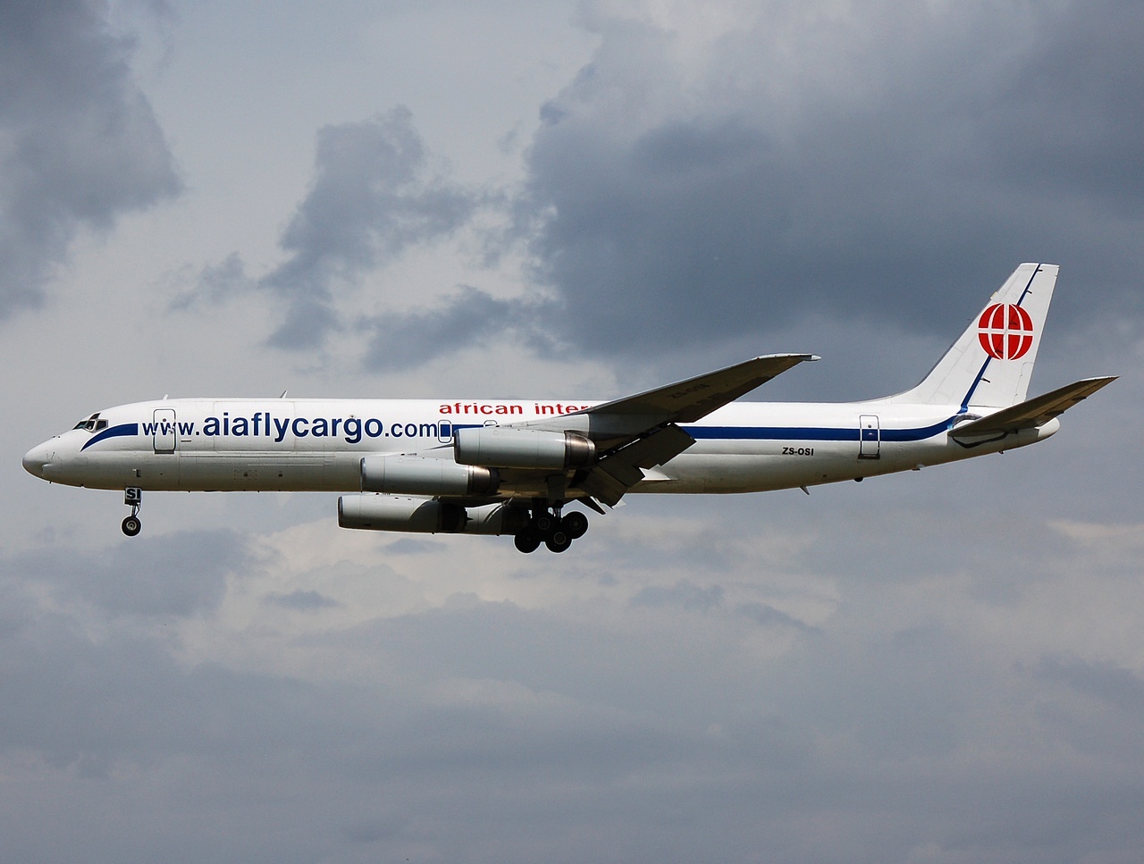 ZS-OSI - DC-8-62H - African International Airways - LIS - 30-05-2008