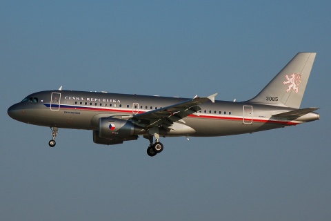 3085 - A319-115X - Czech Air Force - PRG - 30-06-2008