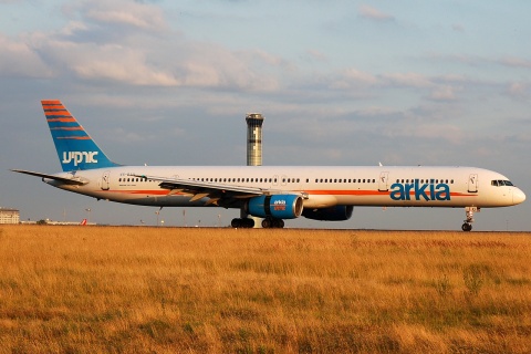 4X-BAU - 757-3E7 - Arkia _ Israeli Airlines - CDG - 09-07-2008