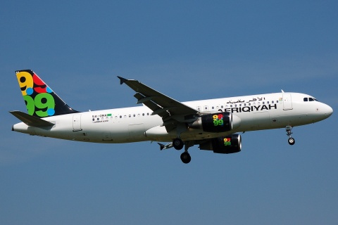 5A-ONA - A320-214 - Afriqiyah Airways - LGW - 13-05-2008