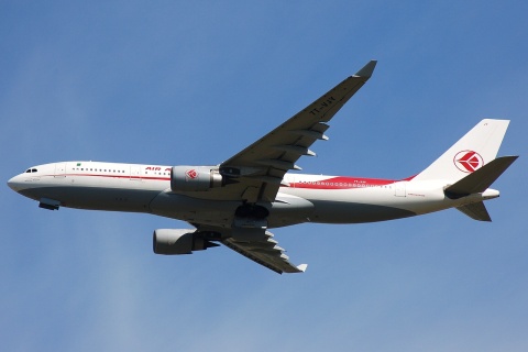 7T-VJY - A330-202 - Air Algerie - ORY - 10-07-2008