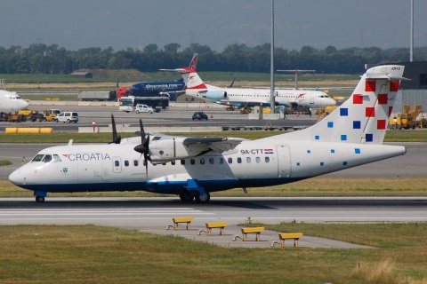 9A-CTT - ATR 42-300 - Croatia Airlines - VIE - 03-07-2008