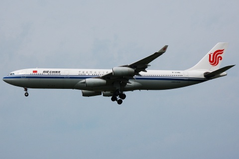 B-2386 - A340-313 - Air China - FCO - 11-06-2008