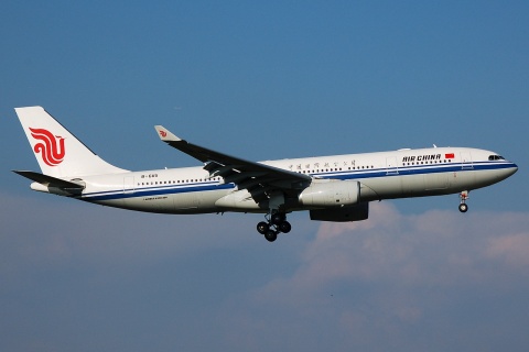 B-6115 - A330-243 - Air China - FCO - 10-06-2008