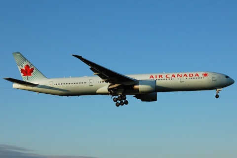C-FRAM - 777-333(ER) - Air Canada - LHR - 12-07-2008