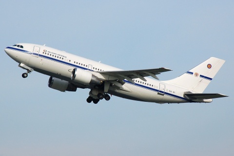 CA-01 - A310-222 - Belgian Air Force - BRU - 27-04-2008