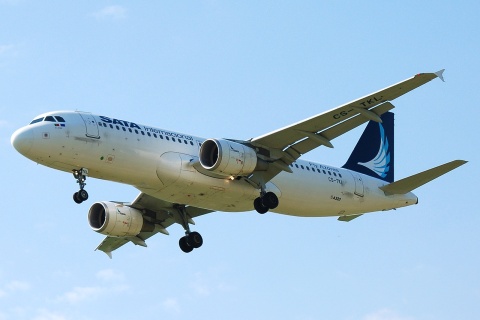 CS-TKL - A320-214 - SATA International - LGW - 13-05-2008