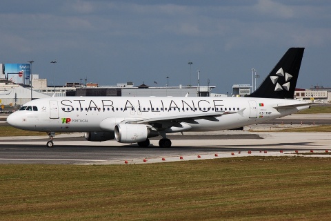 CS-TNP - A320-214 - TAP _ Air Portugal - LIS - 30-05-2008