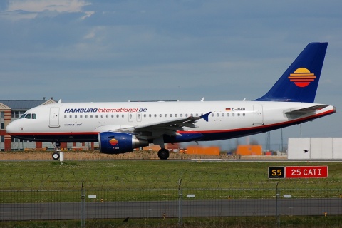 D-AHIH - A319-111 - Hamburg International Airlines - CRL - 20-04-2008