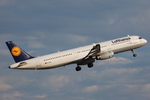 D-AISL - A321-231 - Lufthansa - HEL - 06-06-2008