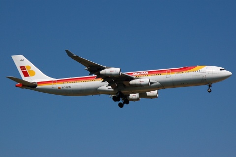 EC-HDQ - A340-313 - Iberia - FRA - 11-05-2008