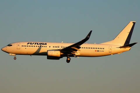 EC-KIN - 737-86N(WL) - Futura International Airways - BRU - 24-07-2008