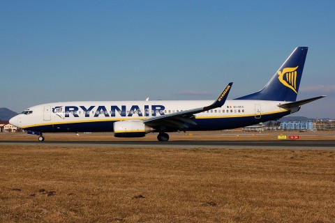 EI-DCC - 737-8AS(WL) - Ryanair - SZG - 16-02-2008