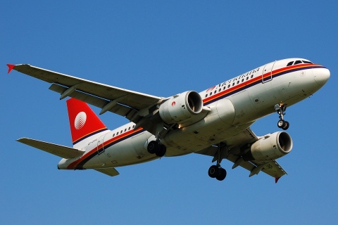 EI-DFA - A319-112 - Meridiana - LGW - 13-05-2008