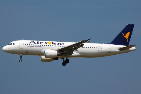 EI-DSC - A320-216 - Air One - FCO - 10-06-2008b