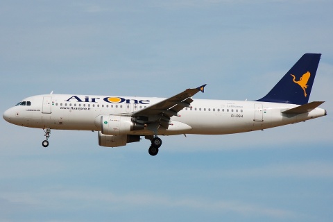 EI-DSH - A320-216 - Air One - BRU - 16-08-2008