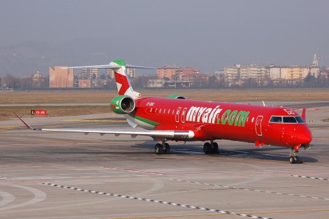 EI-DUU - CRJ-900ER - Myair - BGY - 26-02-2008b