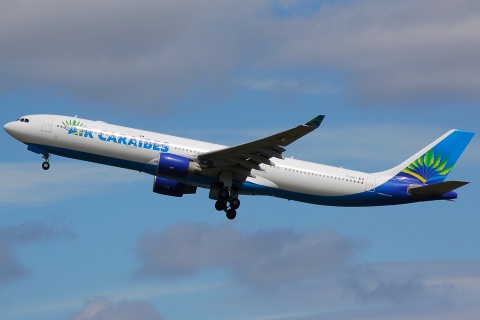 F-ORLY - A330-323 - Air Caraibes - ORY - 10-07-2008b