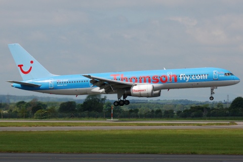G-BYAT - 757-204 - Thomsonfly - GLA - 16-05-2008