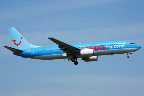 G-CDZM - 737-804 - Thomsonfly - LGW - 13-05-2008