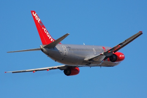 G-CELC - 737-33A - Jet2 - SZG - 16-02-2008b