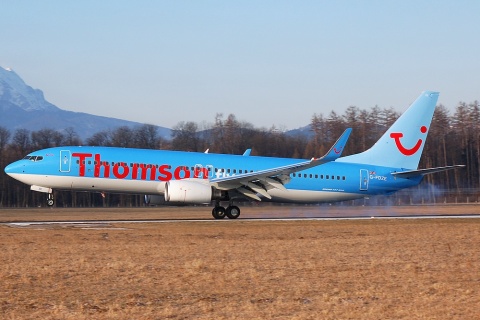 G-FDZE - 737-8K5(WL) - Thomsonfly - SZG - 19-02-2008