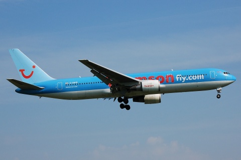 G-OBYE - 767-304(ER) - Thomsonfly - LGW - 13-05-2008