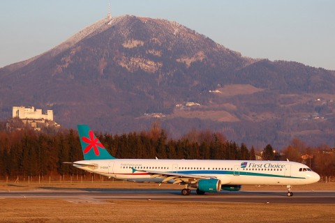 G-OOAE - A321-211 - First Choice Airways - SZG - 16-02-2008