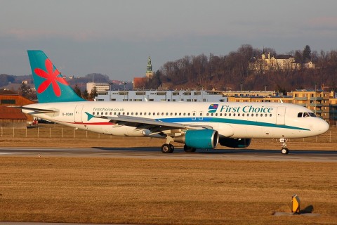 G-OOAR - A320-214 - First Choice Airways - SZG - 16-02-2008