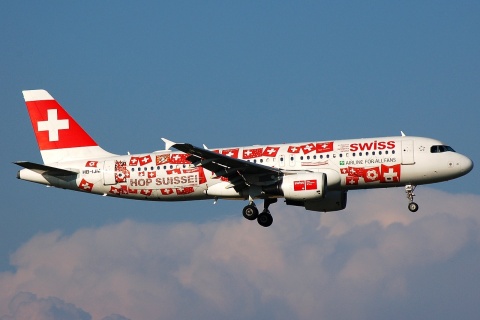 HB-IJM - A320-214 - Swiss - FCO - 10-06-2008