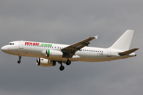 I-LINB - A320-231 - Myair - CDG - 09-07-2008