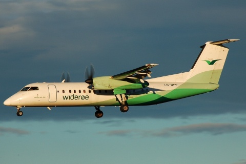 LN-WFP - DHC-8-311 - Wideroe - OSL - 24-06-2008