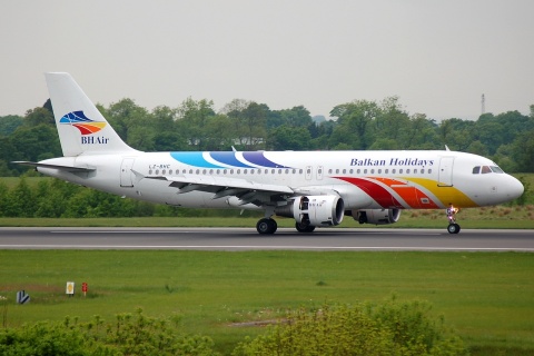LZ-BHC - A320-211 - Balkan Holidays Air (BH Air) - MAN - 17-05-2008