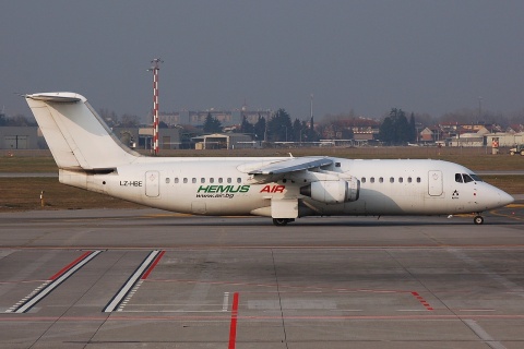 LZ-HBE - BAe 146-300 - Hemus Air - BGY - 26-02-2008