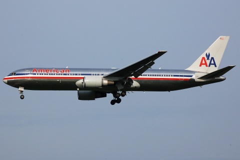 N395AA - 767-323(ER) - American Airlines - FCO - 11-06-2008