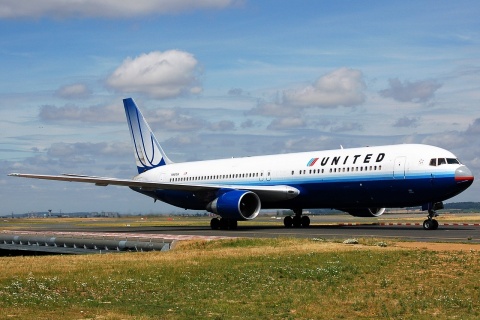 N661UA - 767-322(ER) - United Airlines - CDG - 09-07-2008