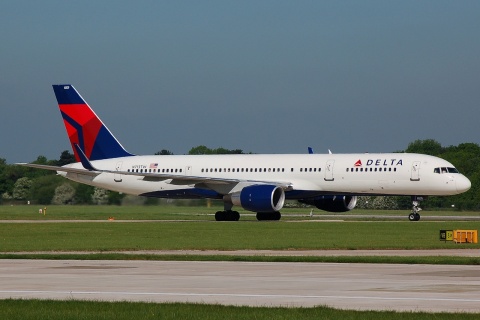N713TW - 757-2Q8(WL) - Delta Air Lines - MAN - 14-05-2008