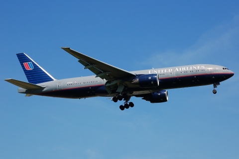 N784UA - 777-222(ER) - United Airlines - LHR - 12-05-2008