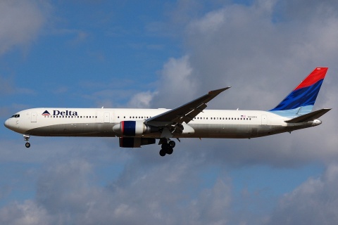 N826MH - 767-432(ER) - Delta Air Lines - CPH - 20-06-2008