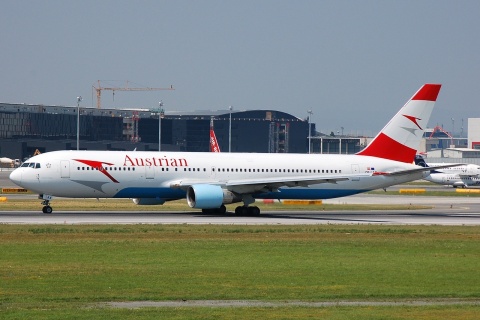 OE-LAX - 767-3Z9(ER) - Austrian Airlines - VIE - 03-07-2008