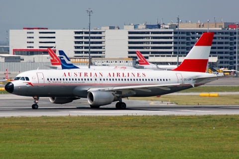 OE-LBP - A320-214 - Austrian Airlines - VIE - 03-07-2008