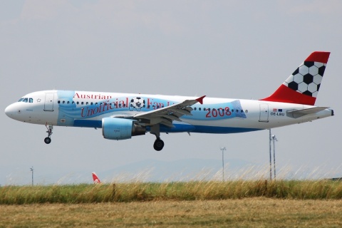 OE-LBU - A320-214 - Austrian Airlines - VIE - 03-07-2008