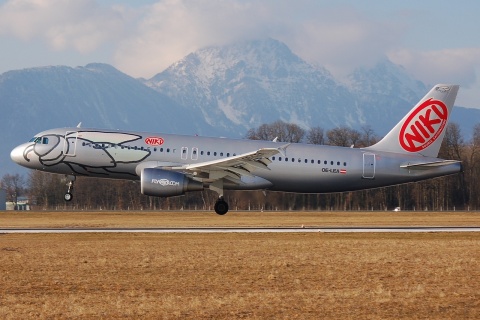 OE-LEA - A320-214 - Niki - SZG - 16-02-2008
