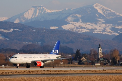 OY-KBP - A319-132 - SAS Scandinavian Airlines - SZG - 16-02-2008