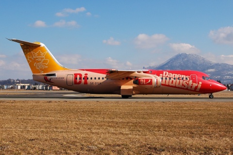 SE-DSX - RJ100 - Malmo Aviation - SZG - 16-02-2008b