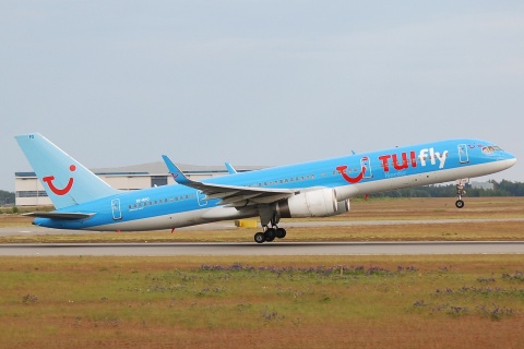 SE-RFO - 757-28A(WL) - TUIFly Nordic - HEL - 06-06-2008