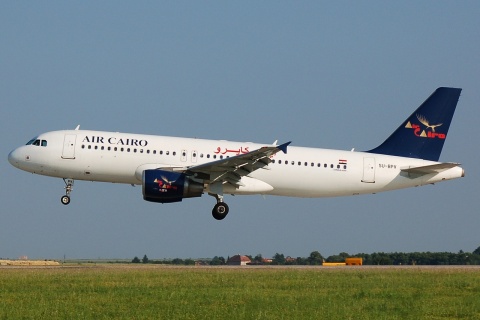 SU-BPV - A320-214 - Air Cairo - PRG - 01-07-2008