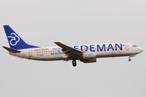 TC-APH - 737-8S3 - Pegasus - CPH - 18-06-2008